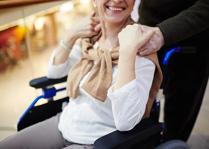 Aide à domicile et accompagnement [des maladies dégénératives]
