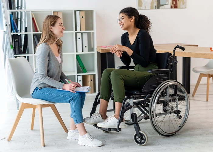 Aide à domicile et accompagnement [après un traumatisme crânien]